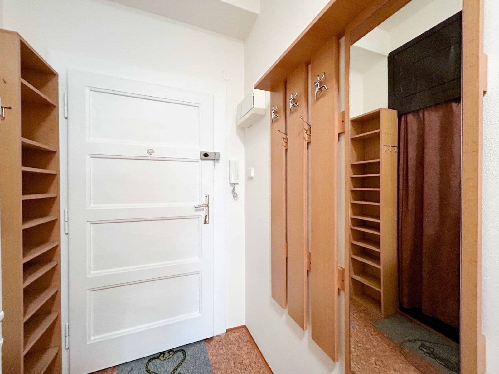 Prenájom bytu 2-izbový 50 m², Střížkovská, Praha, Praha Prenájom bytu 2-izbový 50 m², Střížkovská, Praha, Praha