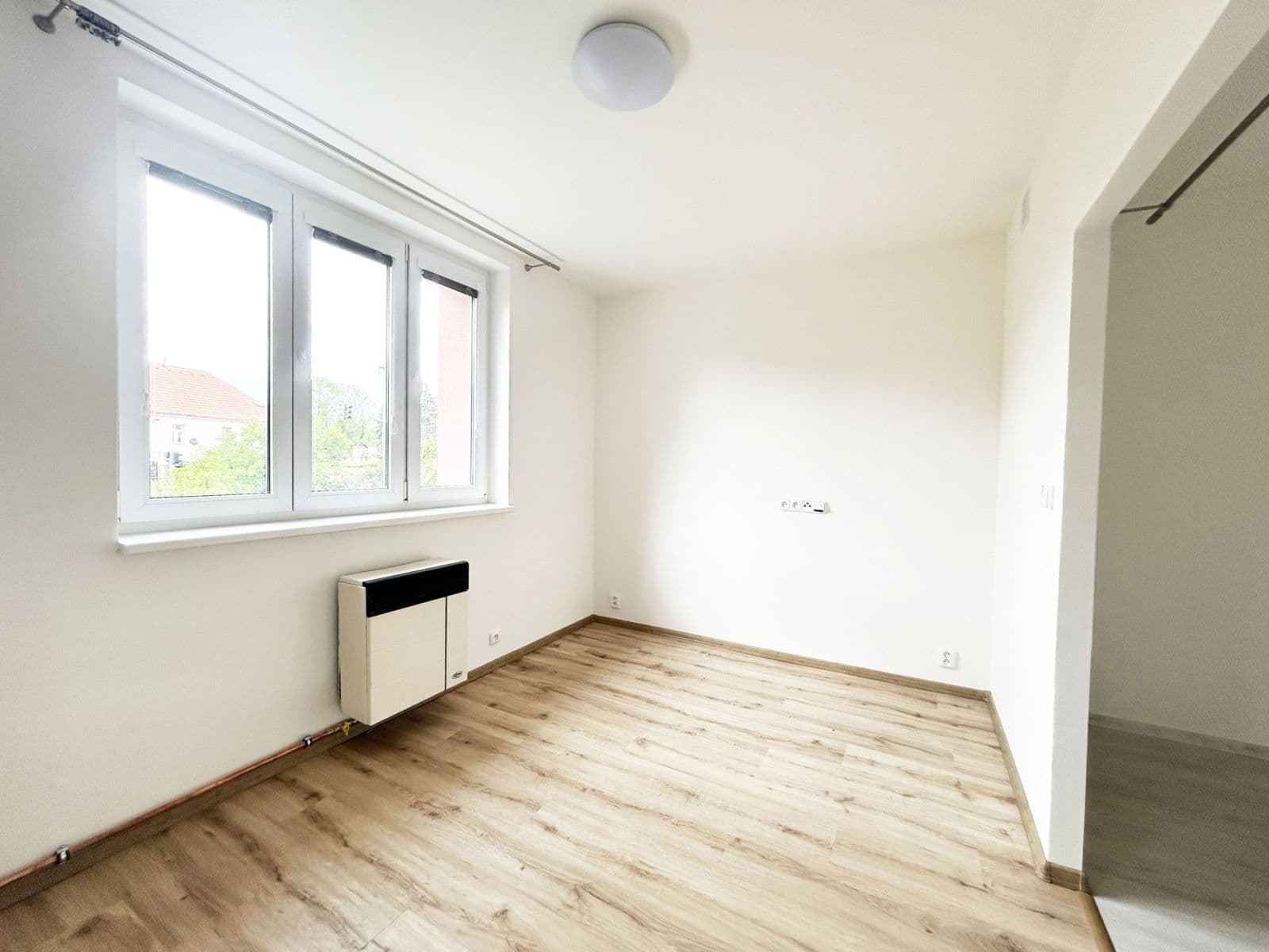 Prenájom bytu 1-izbový 45 m², Roztocká, Velké Přílepy, Středočeský kraj Prenájom bytu 1-izbový 45 m², Roztocká, Velké Přílepy, Středočeský kraj