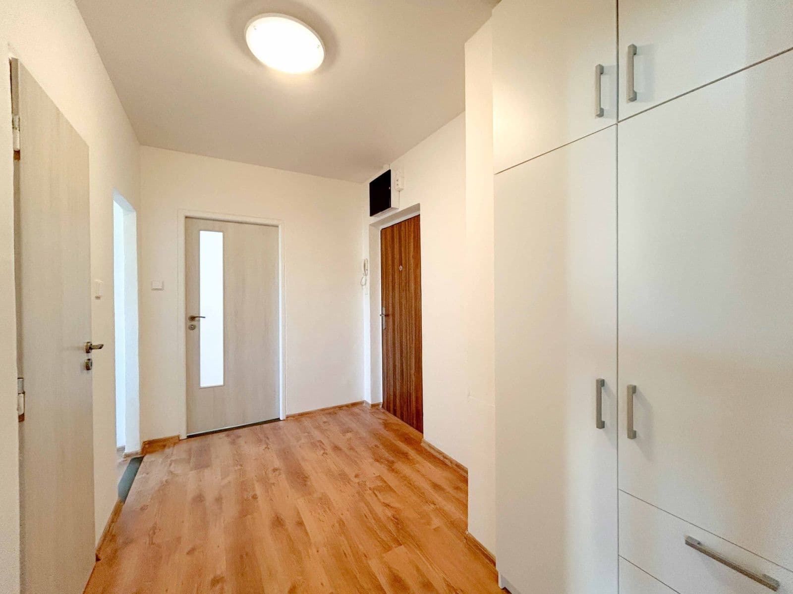 Prenájom bytu 2-izbový 54 m², Na Petřinách, Praha, Praha Prenájom bytu 2-izbový 54 m², Na Petřinách, Praha, Praha