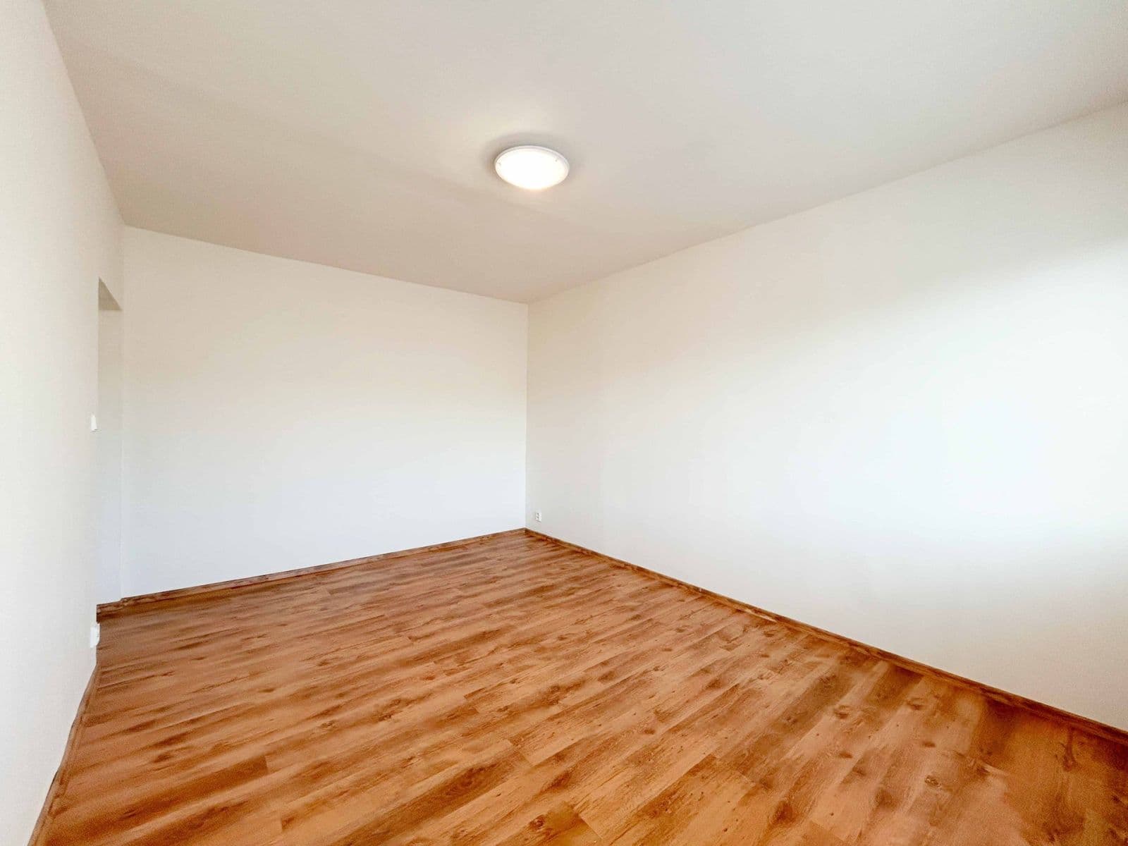 Prenájom bytu 2-izbový 54 m², Na Petřinách, Praha, Praha Prenájom bytu 2-izbový 54 m², Na Petřinách, Praha, Praha