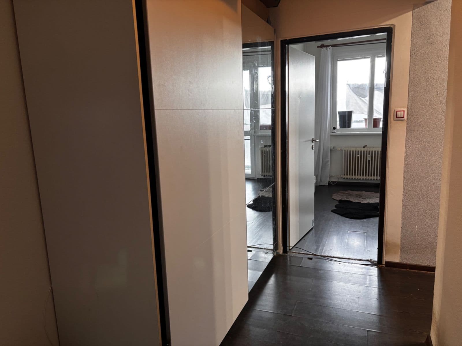 Prenájom bytu 3-izbový 60 m², J. A. Gagarina, Nejdek, Karlovarský kraj Prenájom bytu 3-izbový 60 m², J. A. Gagarina, Nejdek, Karlovarský kraj