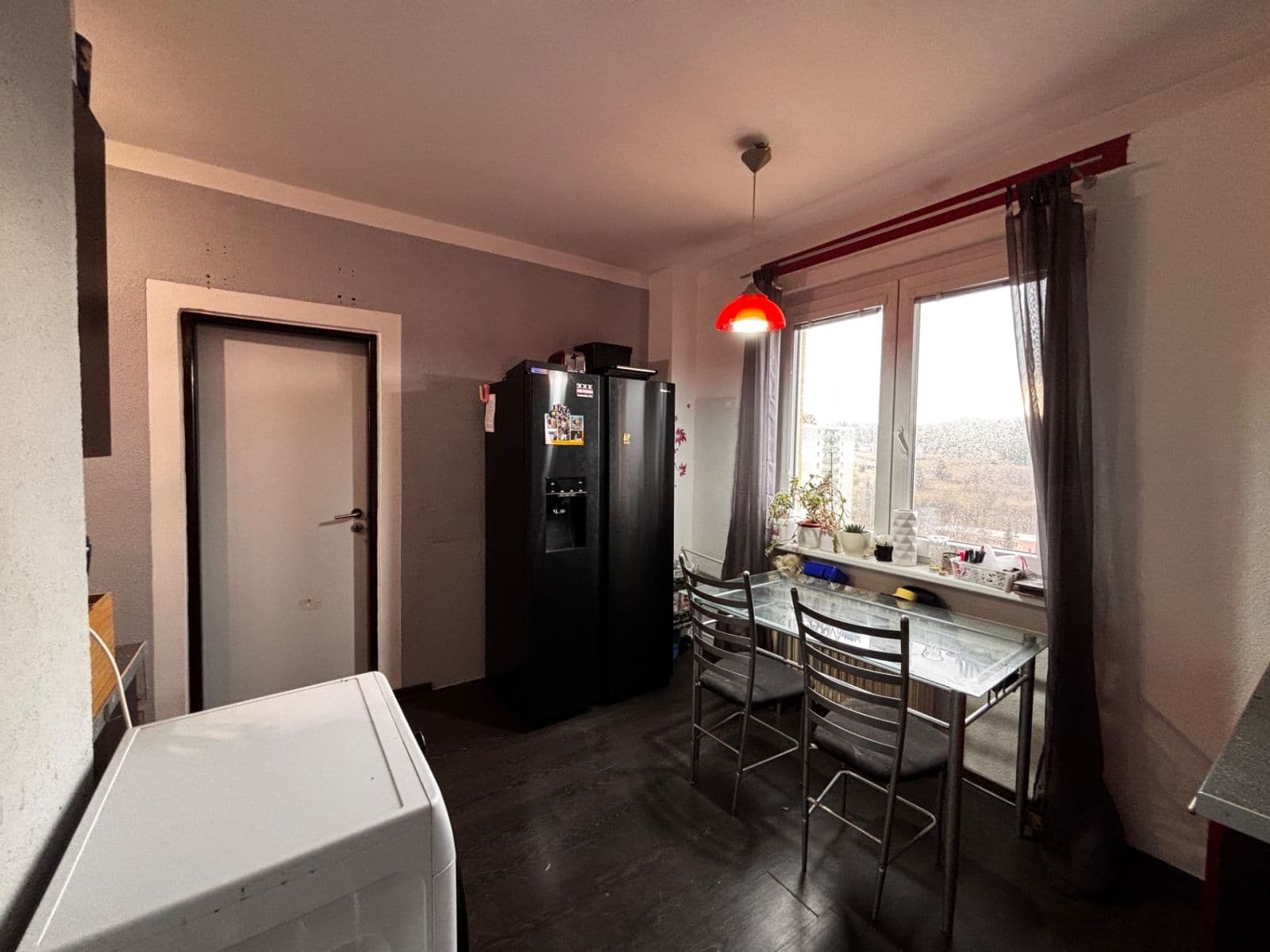 Prenájom bytu 3-izbový 60 m², J. A. Gagarina, Nejdek, Karlovarský kraj Prenájom bytu 3-izbový 60 m², J. A. Gagarina, Nejdek, Karlovarský kraj