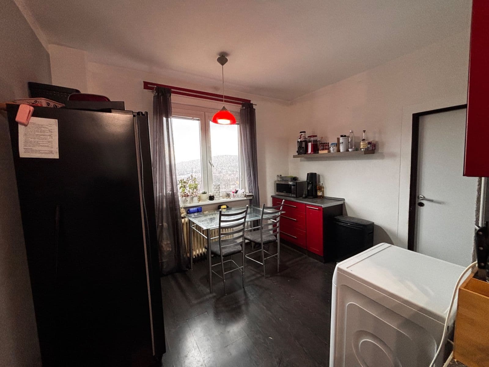 Prenájom bytu 3-izbový 60 m², J. A. Gagarina, Nejdek, Karlovarský kraj Prenájom bytu 3-izbový 60 m², J. A. Gagarina, Nejdek, Karlovarský kraj