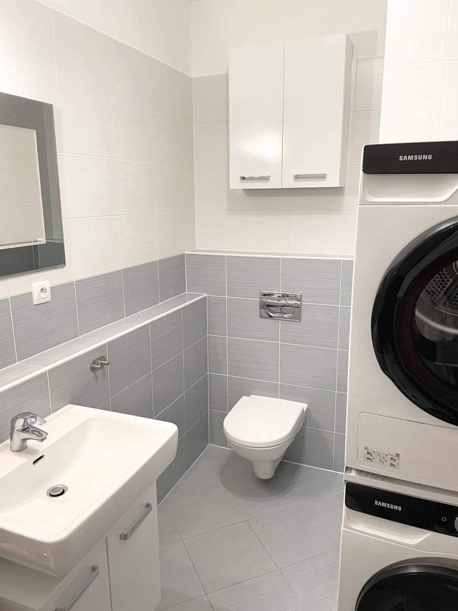 Prenájom bytu 2-izbový 50 m², Svitákova, Praha, Praha Prenájom bytu 2-izbový 50 m², Svitákova, Praha, Praha