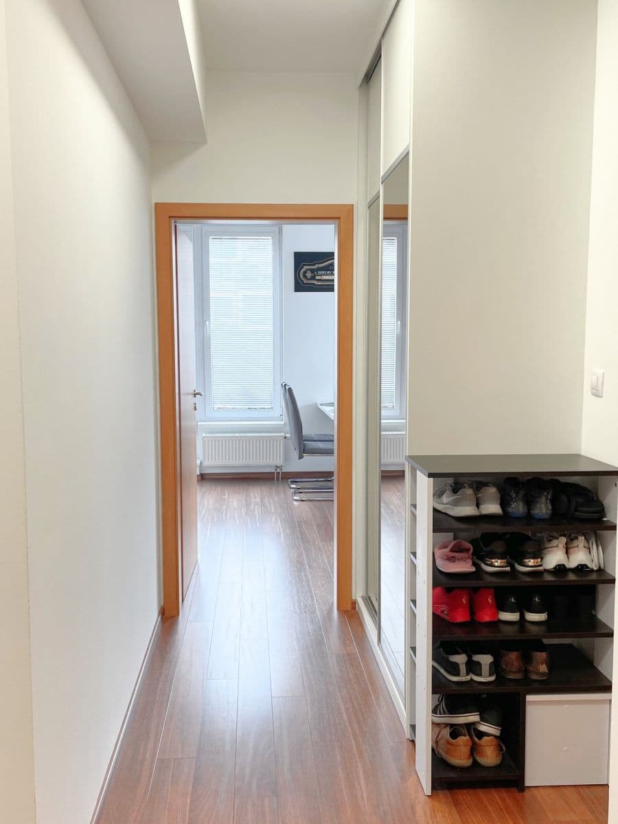 Prenájom bytu 2-izbový 50 m², Svitákova, Praha, Praha Prenájom bytu 2-izbový 50 m², Svitákova, Praha, Praha