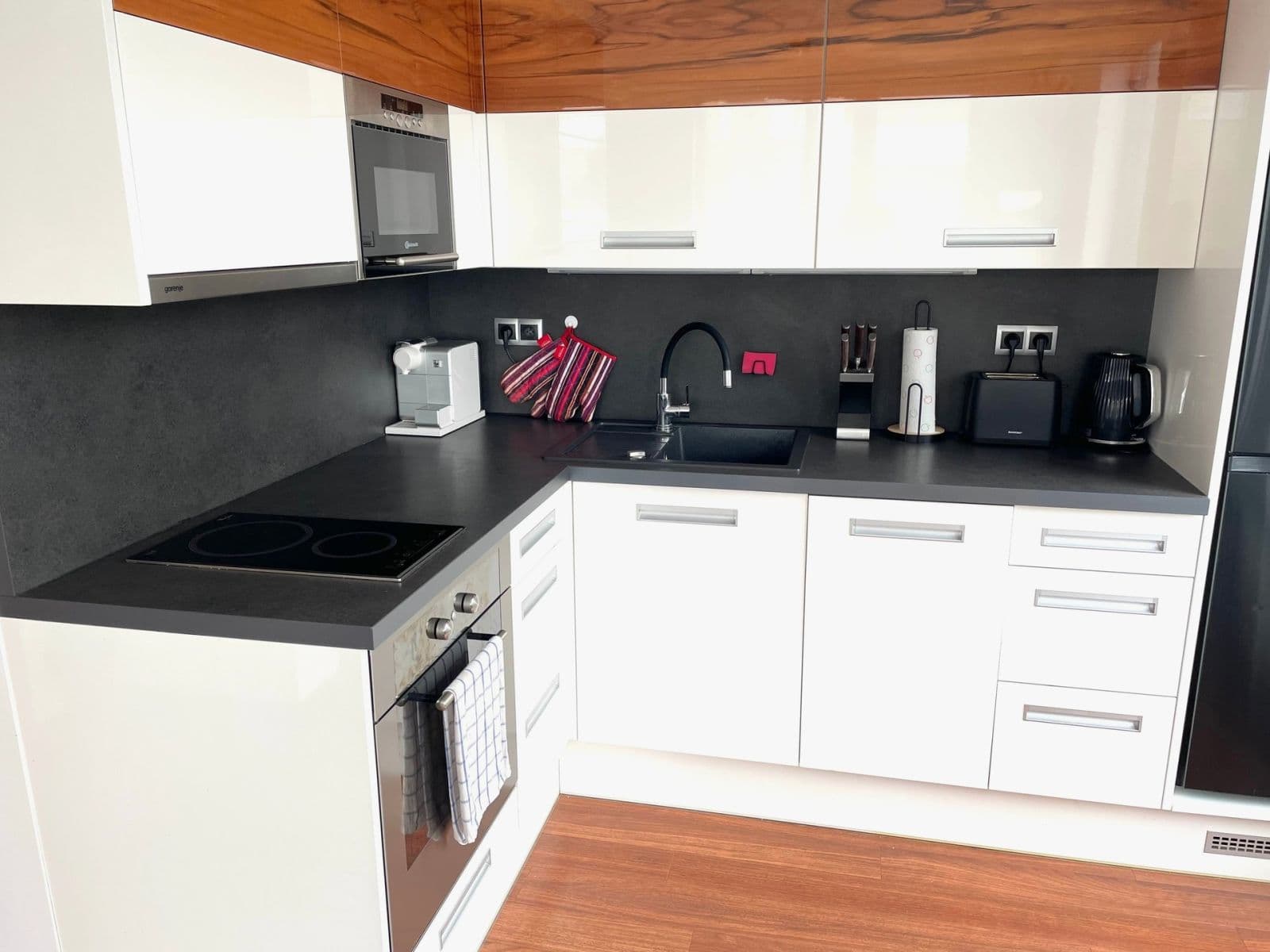 Prenájom bytu 2-izbový 50 m², Svitákova, Praha, Praha Prenájom bytu 2-izbový 50 m², Svitákova, Praha, Praha