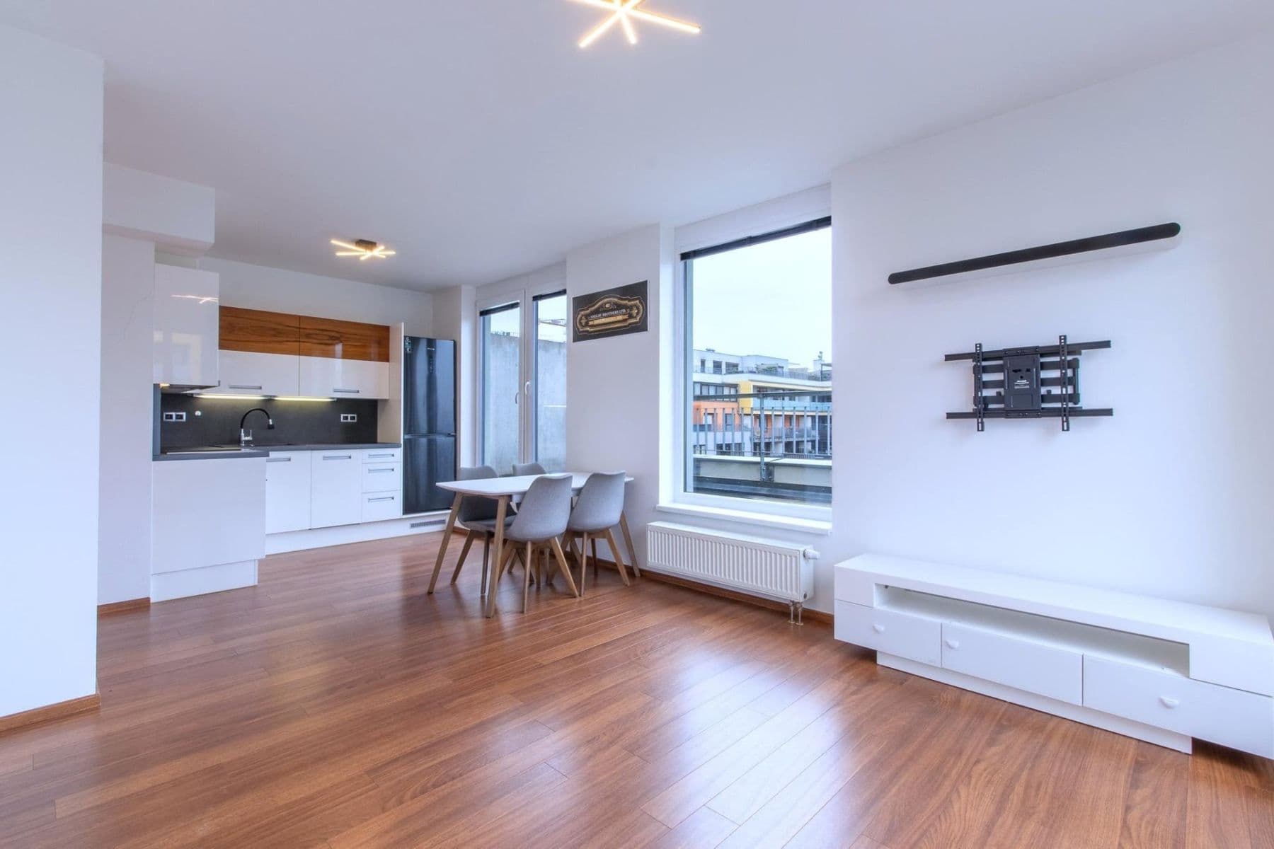 Prenájom bytu 2-izbový 50 m², Svitákova, Praha, Praha Prenájom bytu 2-izbový 50 m², Svitákova, Praha, Praha