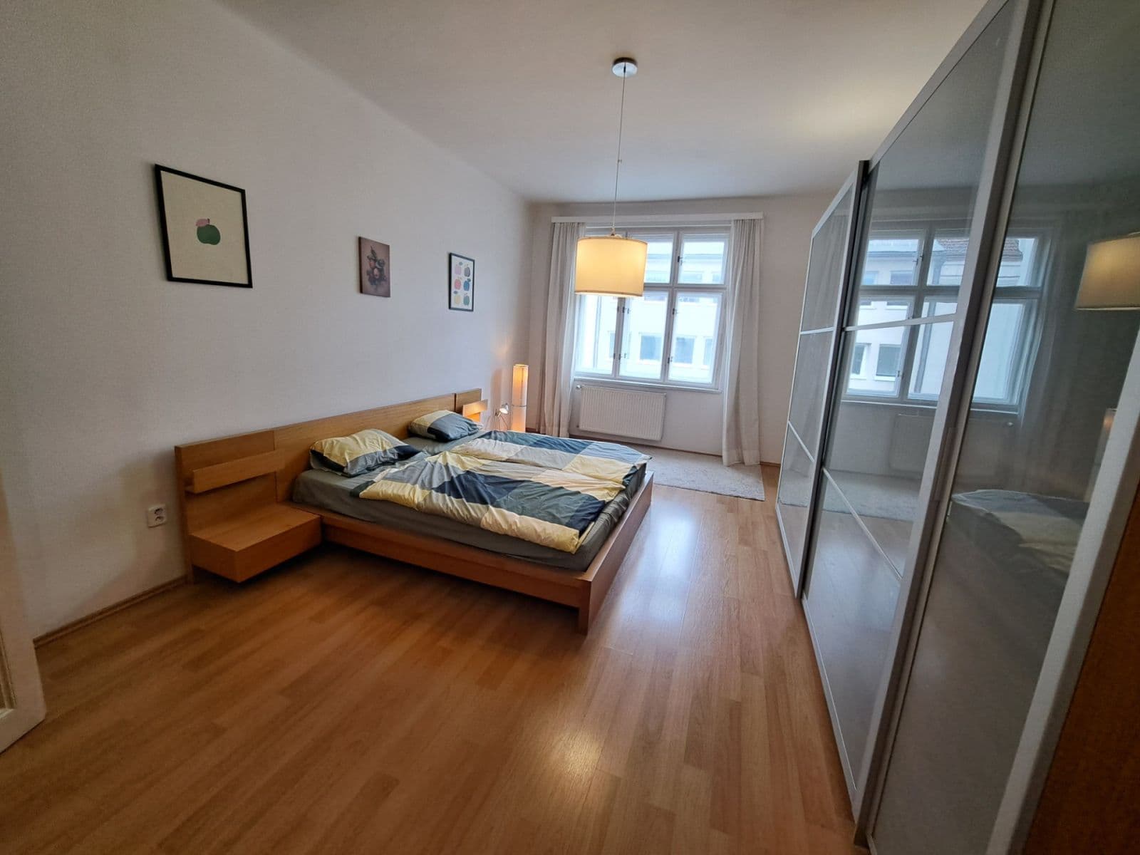 Prenájom bytu 2-izbový 60 m², U Kanálky, Praha, Praha Prenájom bytu 2-izbový 60 m², U Kanálky, Praha, Praha