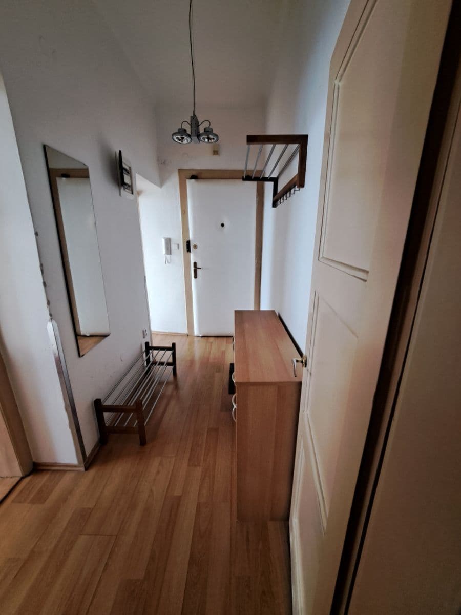 Prenájom bytu 2-izbový 60 m², U Kanálky, Praha, Praha Prenájom bytu 2-izbový 60 m², U Kanálky, Praha, Praha