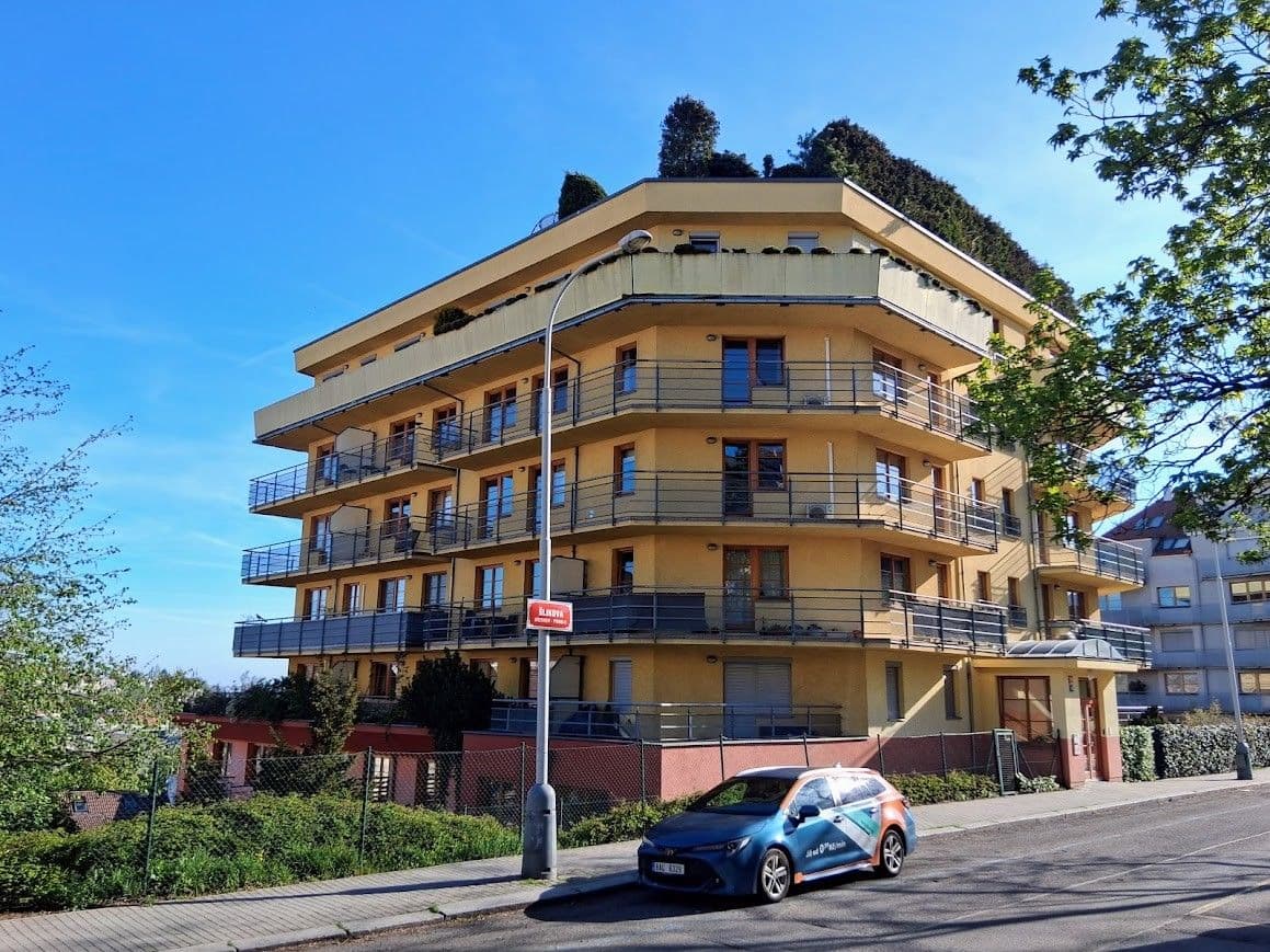 Predaj bytu 2-izbový 64 m², Šlikova, Praha, Praha Predaj bytu 2-izbový 64 m², Šlikova, Praha, Praha