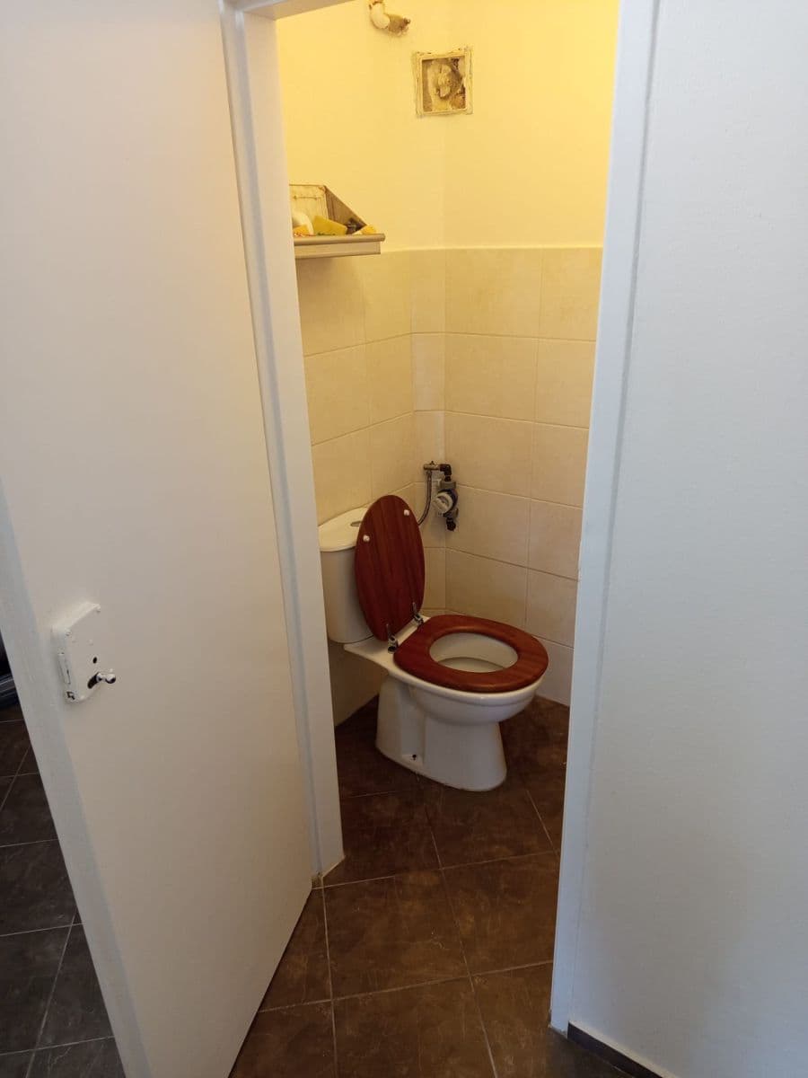 Prenájom bytu 1-izbový 30 m², Záběhlická, Praha, Praha Prenájom bytu 1-izbový 30 m², Záběhlická, Praha, Praha