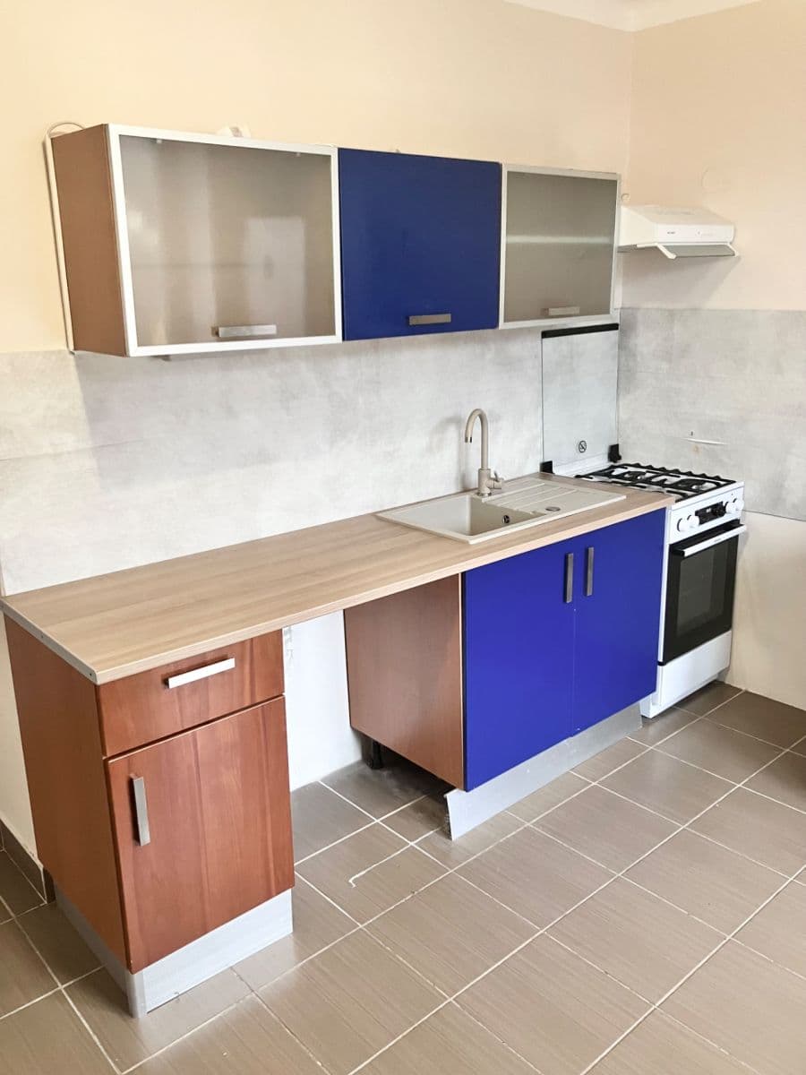 Predaj bytu 3-izbový 72 m², Čsl. armády, Děčín, Ústecký kraj Predaj bytu 3-izbový 72 m², Čsl. armády, Děčín, Ústecký kraj