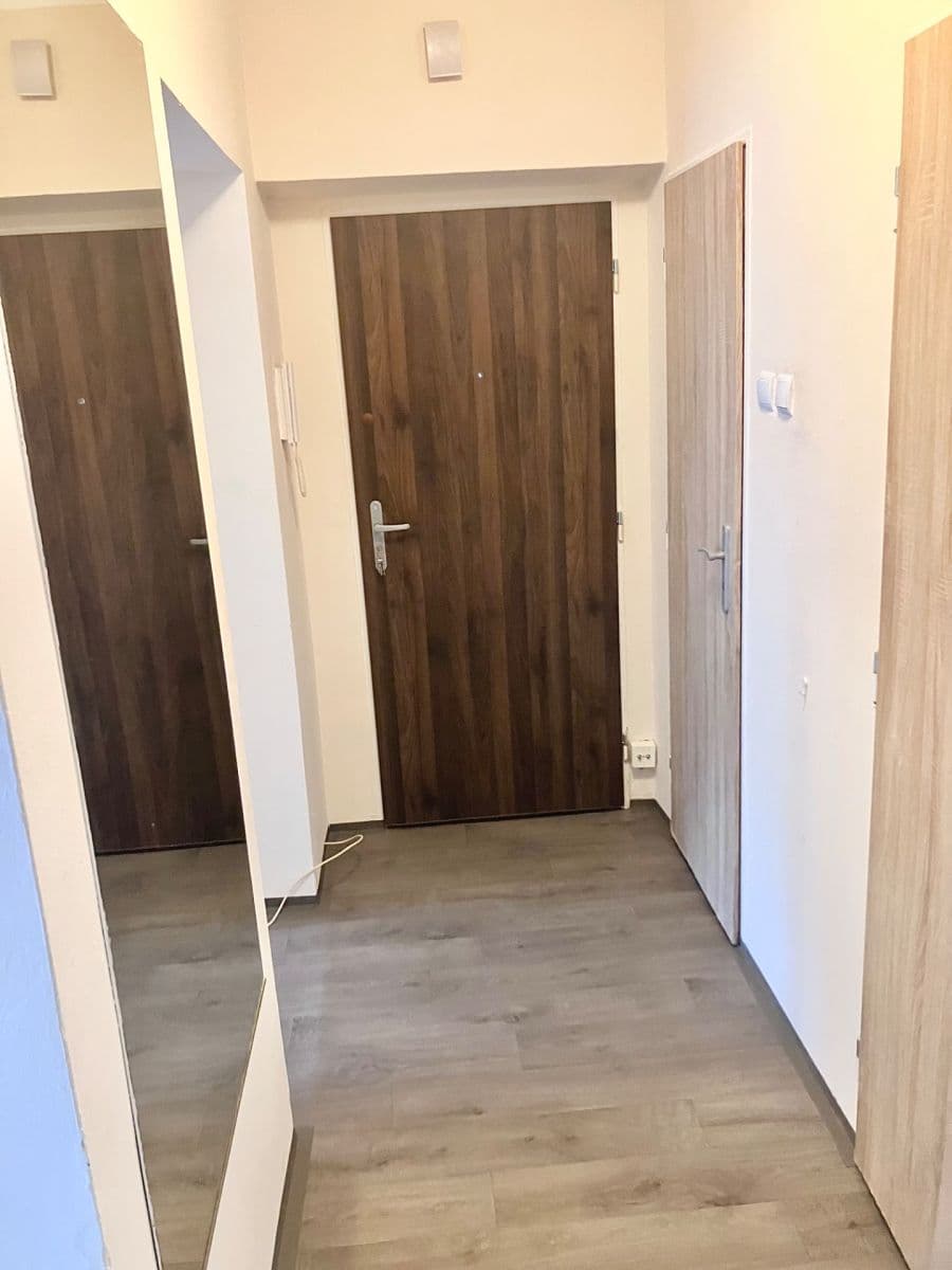 Predaj bytu 3-izbový 72 m², Čsl. armády, Děčín, Ústecký kraj Predaj bytu 3-izbový 72 m², Čsl. armády, Děčín, Ústecký kraj