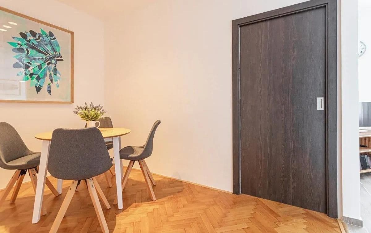 Prenájom bytu 2-izbový 42 m², Pod Zvonařkou, Praha, Praha Prenájom bytu 2-izbový 42 m², Pod Zvonařkou, Praha, Praha