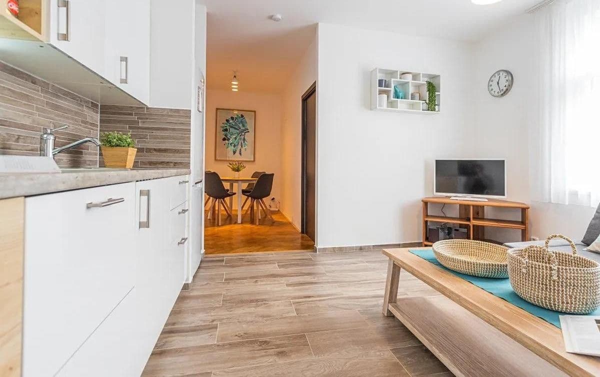 Prenájom bytu 2-izbový 42 m², Pod Zvonařkou, Praha, Praha Prenájom bytu 2-izbový 42 m², Pod Zvonařkou, Praha, Praha