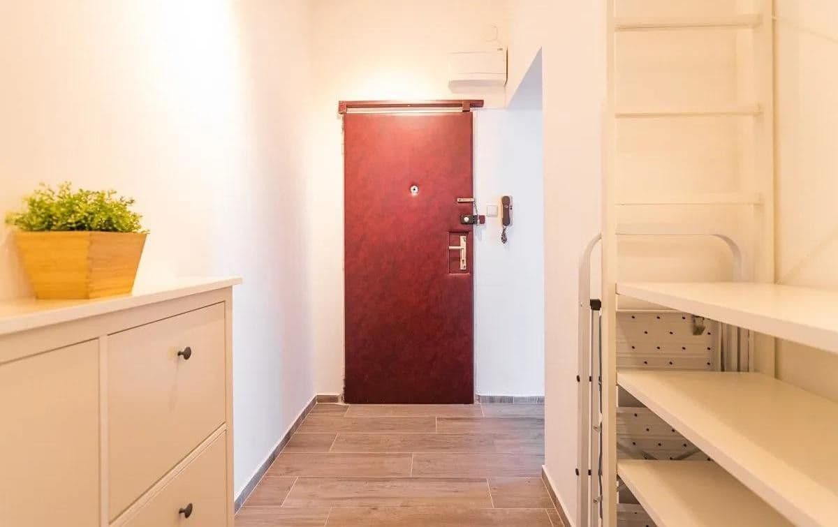 Prenájom bytu 2-izbový 42 m², Pod Zvonařkou, Praha, Praha Prenájom bytu 2-izbový 42 m², Pod Zvonařkou, Praha, Praha