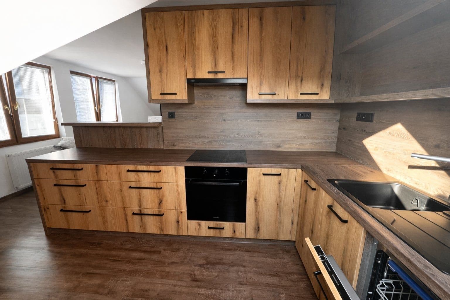 Predaj bytu 3-izbový 89 m², Třídvorská, Kolín, Středočeský kraj Predaj bytu 3-izbový 89 m², Třídvorská, Kolín, Středočeský kraj