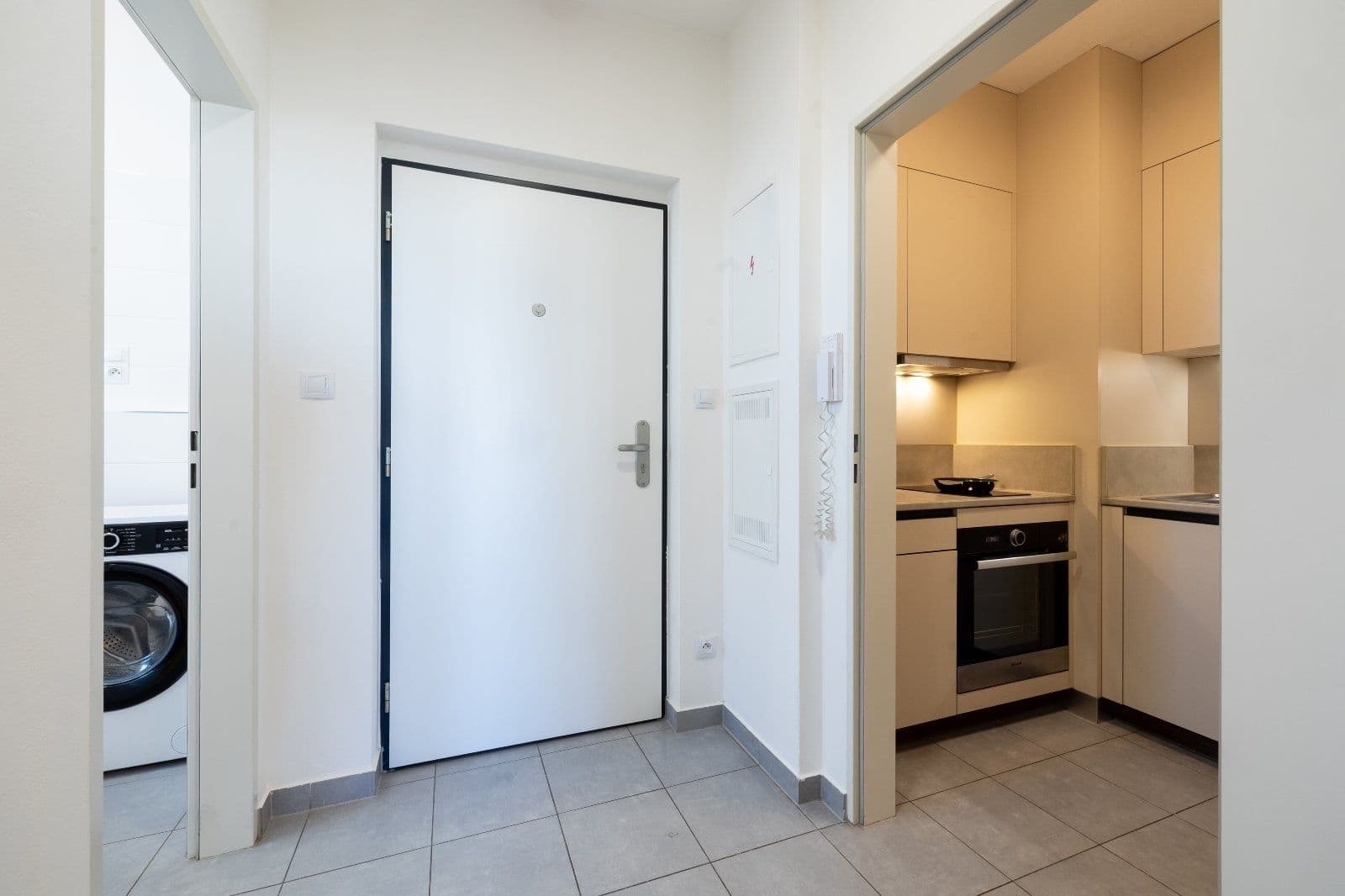 Prenájom bytu 2-izbový 43 m², Magisterská, Plzeň, Plzeňský kraj Prenájom bytu 2-izbový 43 m², Magisterská, Plzeň, Plzeňský kraj