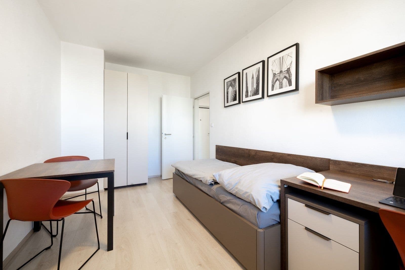 Prenájom bytu 2-izbový 43 m², Magisterská, Plzeň, Plzeňský kraj Prenájom bytu 2-izbový 43 m², Magisterská, Plzeň, Plzeňský kraj