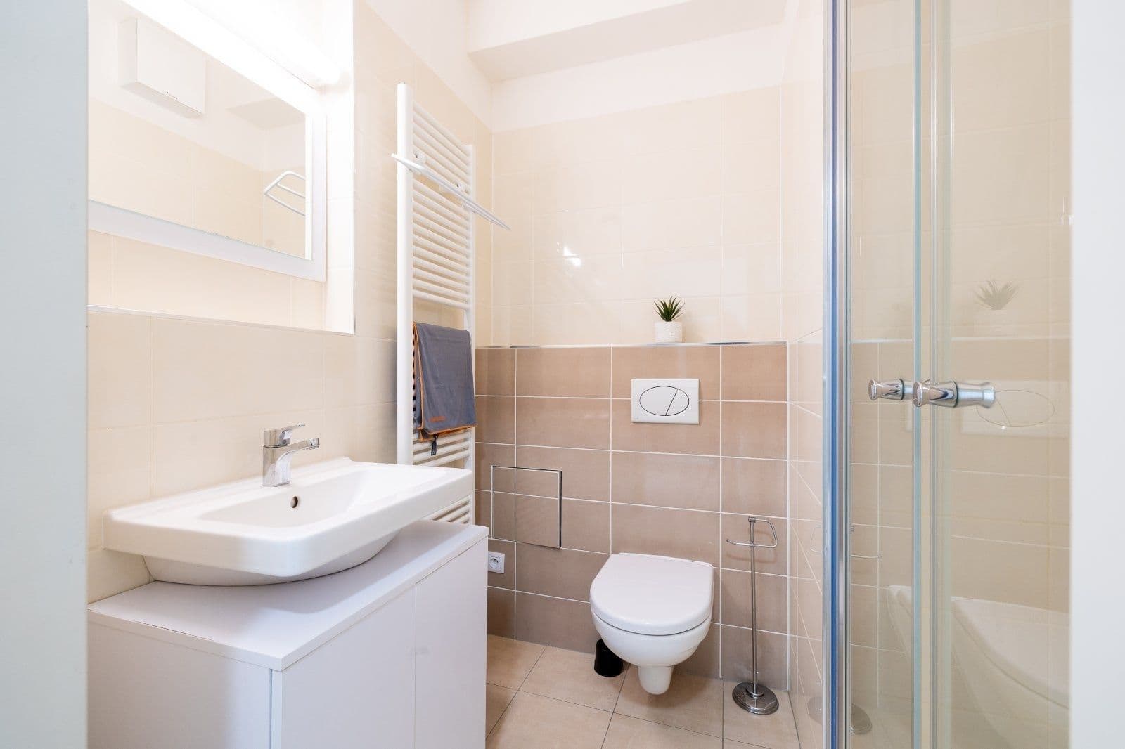 Prenájom bytu 1-izbový 27 m², Magisterská, Plzeň, Plzeňský kraj Prenájom bytu 1-izbový 27 m², Magisterská, Plzeň, Plzeňský kraj