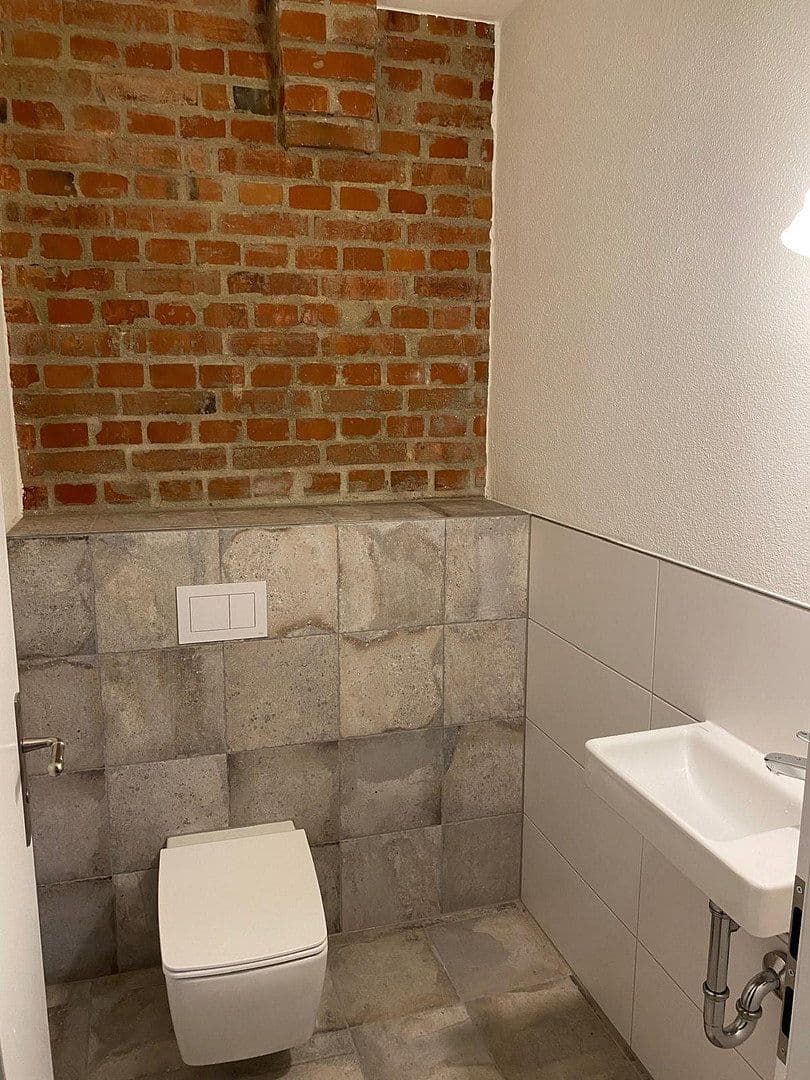 Prenájom domu 115 m², pozemek 90 m², Waiblingen, Bádensko-Wurttembersko Prenájom domu 115 m², pozemek 90 m², Waiblingen, Bádensko-Wurttembersko