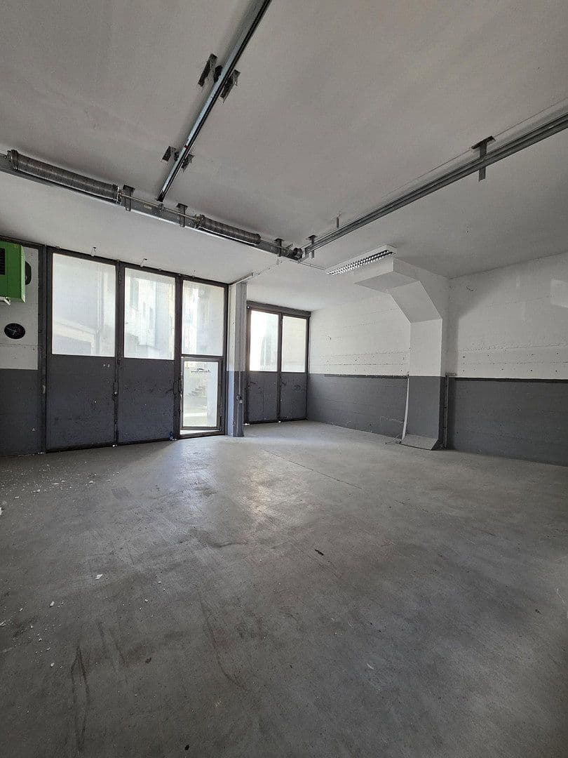 Prenájom nebytového priestoru 174 m², Durlacherstraße 70, Pforzheim, Bádensko-Wurttembersko Prenájom nebytového priestoru 174 m², Durlacherstraße 70, Pforzheim, Bádensko-Wurttembersko