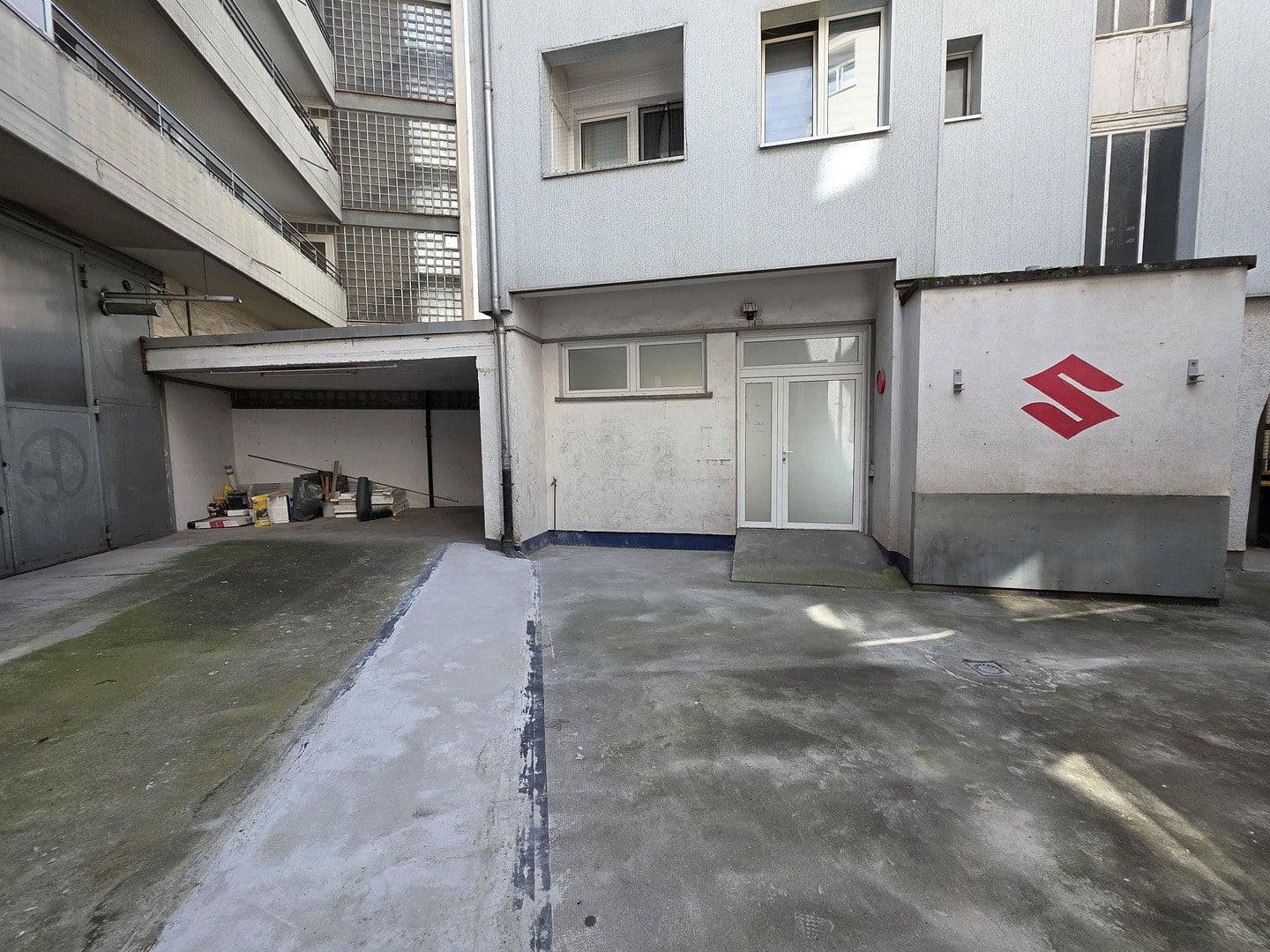 Prenájom nebytového priestoru 174 m², Durlacherstraße 70, Pforzheim, Bádensko-Wurttembersko Prenájom nebytového priestoru 174 m², Durlacherstraße 70, Pforzheim, Bádensko-Wurttembersko