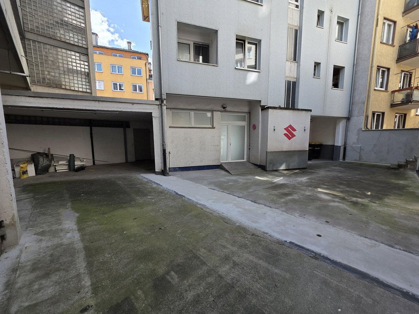Prenájom nebytového priestoru 174 m², Durlacherstraße 70, Pforzheim, Bádensko-Wurttembersko Prenájom nebytového priestoru 174 m², Durlacherstraße 70, Pforzheim, Bádensko-Wurttembersko