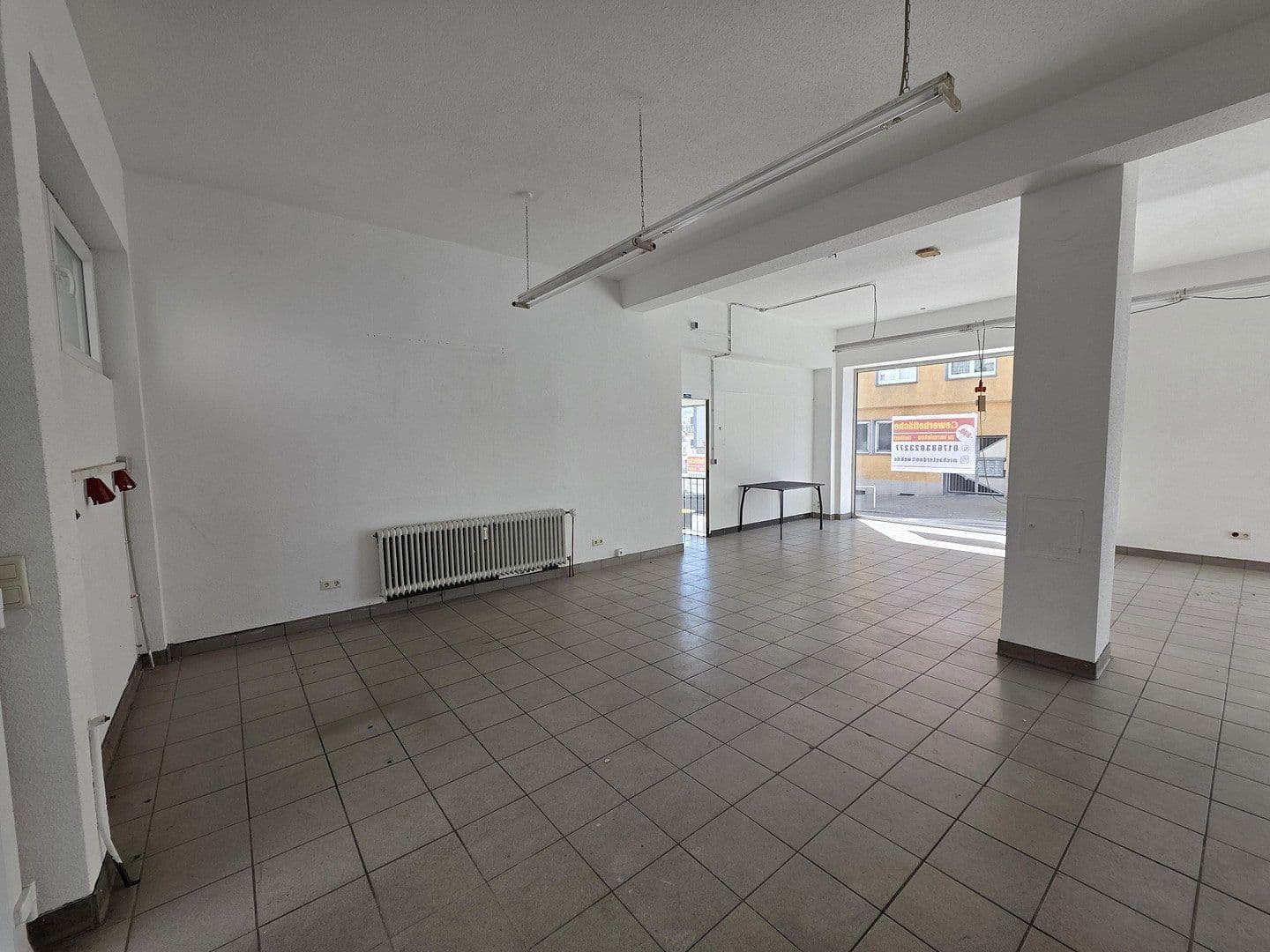Prenájom kancelárie 323 m², Durlacherstraße 70-72, Pforzheim, Bádensko-Wurttembersko Prenájom kancelárie 323 m², Durlacherstraße 70-72, Pforzheim, Bádensko-Wurttembersko