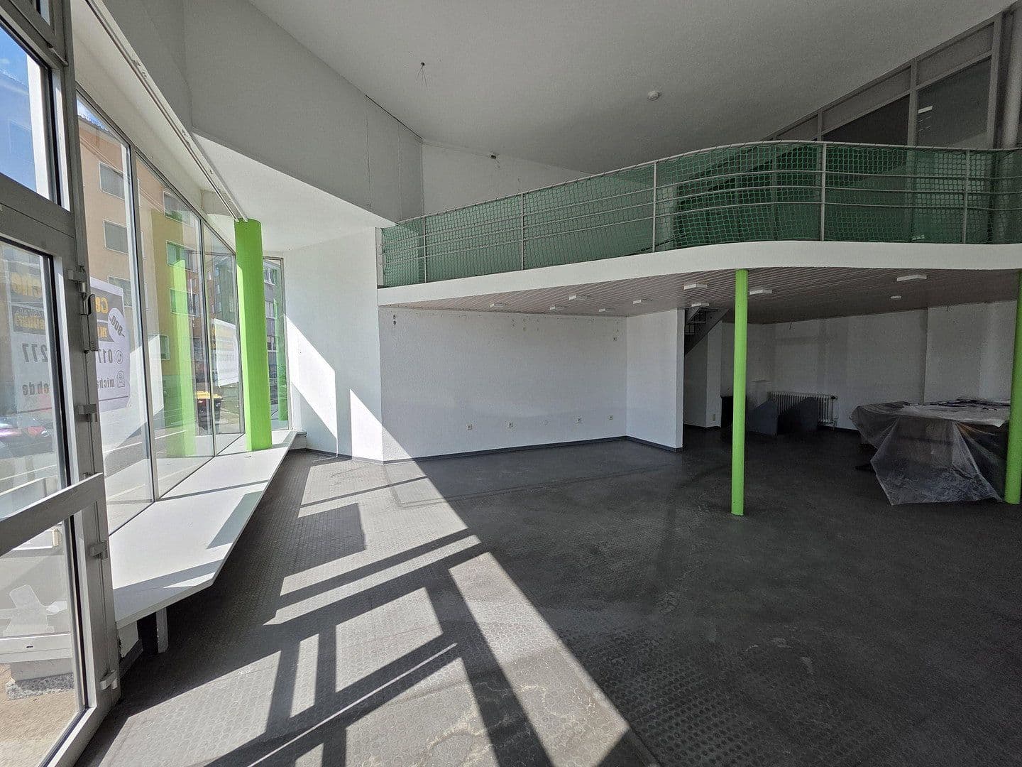 Prenájom kancelárie 323 m², Durlacherstraße 70-72, Pforzheim, Bádensko-Wurttembersko Prenájom kancelárie 323 m², Durlacherstraße 70-72, Pforzheim, Bádensko-Wurttembersko