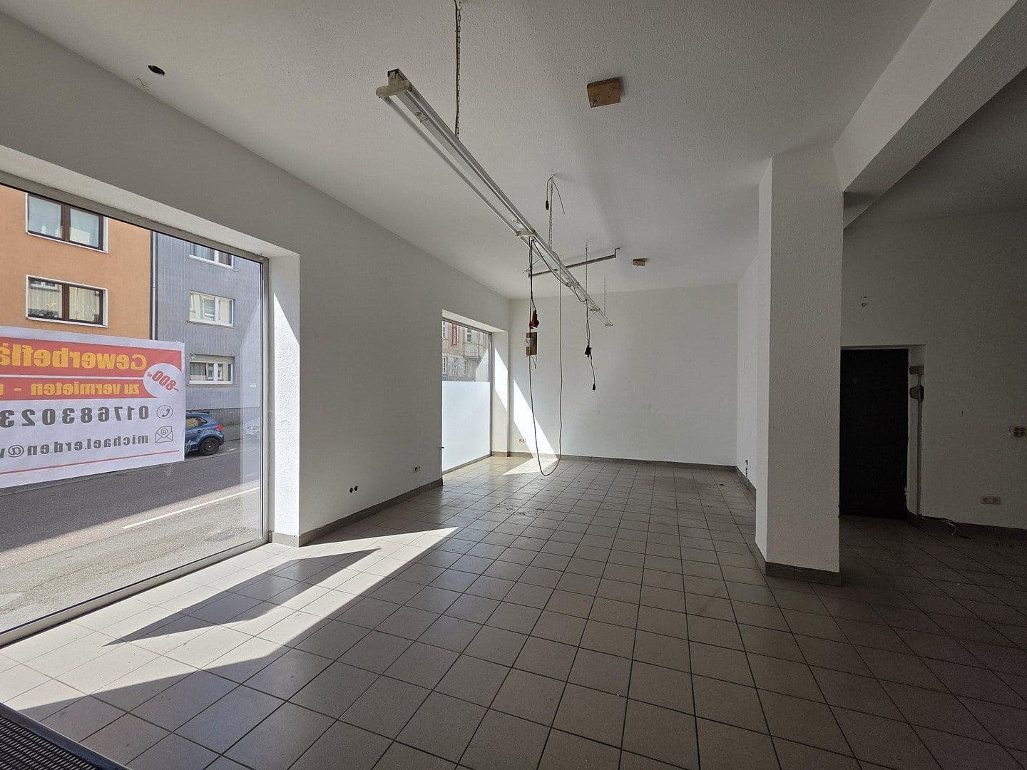 Prenájom kancelárie 323 m², Durlacherstraße 70-72, Pforzheim, Bádensko-Wurttembersko Prenájom kancelárie 323 m², Durlacherstraße 70-72, Pforzheim, Bádensko-Wurttembersko