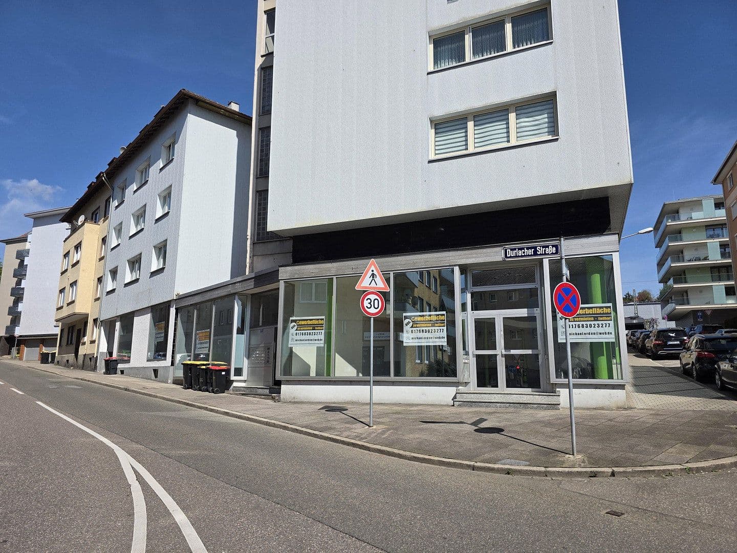 Prenájom kancelárie 323 m², Durlacherstraße 70-72, Pforzheim, Bádensko-Wurttembersko Prenájom kancelárie 323 m², Durlacherstraße 70-72, Pforzheim, Bádensko-Wurttembersko