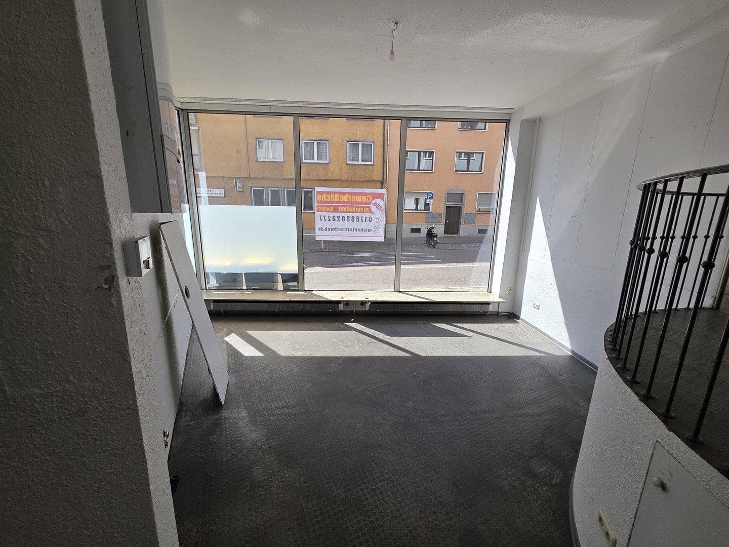 Prenájom kancelárie 323 m², Durlacherstraße 70-72, Pforzheim, Bádensko-Wurttembersko Prenájom kancelárie 323 m², Durlacherstraße 70-72, Pforzheim, Bádensko-Wurttembersko