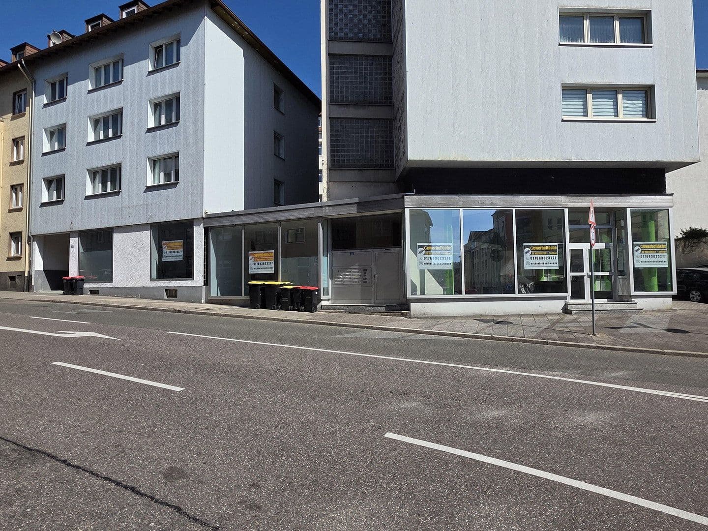 Prenájom kancelárie 323 m², Durlacherstraße 70-72, Pforzheim, Bádensko-Wurttembersko Prenájom kancelárie 323 m², Durlacherstraße 70-72, Pforzheim, Bádensko-Wurttembersko