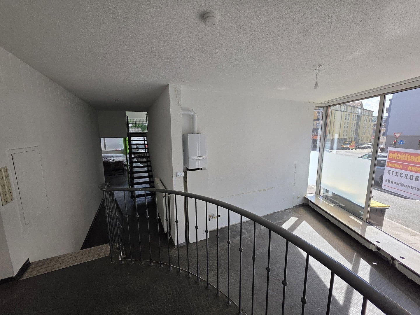 Prenájom kancelárie 323 m², Durlacherstraße 70-72, Pforzheim, Bádensko-Wurttembersko Prenájom kancelárie 323 m², Durlacherstraße 70-72, Pforzheim, Bádensko-Wurttembersko