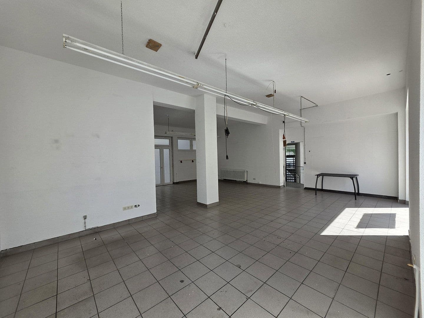 Prenájom kancelárie 323 m², Durlacherstraße 70-72, Pforzheim, Bádensko-Wurttembersko Prenájom kancelárie 323 m², Durlacherstraße 70-72, Pforzheim, Bádensko-Wurttembersko