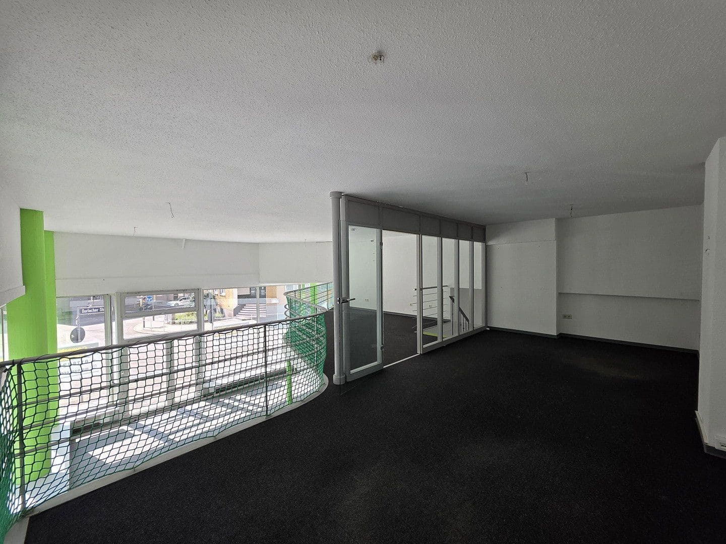 Prenájom kancelárie 323 m², Durlacherstraße 70-72, Pforzheim, Bádensko-Wurttembersko Prenájom kancelárie 323 m², Durlacherstraße 70-72, Pforzheim, Bádensko-Wurttembersko
