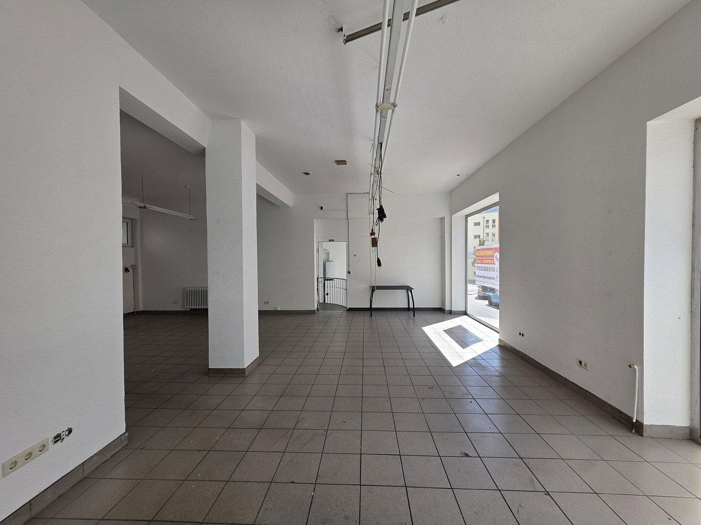 Prenájom kancelárie 323 m², Durlacherstraße 70-72, Pforzheim, Bádensko-Wurttembersko Prenájom kancelárie 323 m², Durlacherstraße 70-72, Pforzheim, Bádensko-Wurttembersko