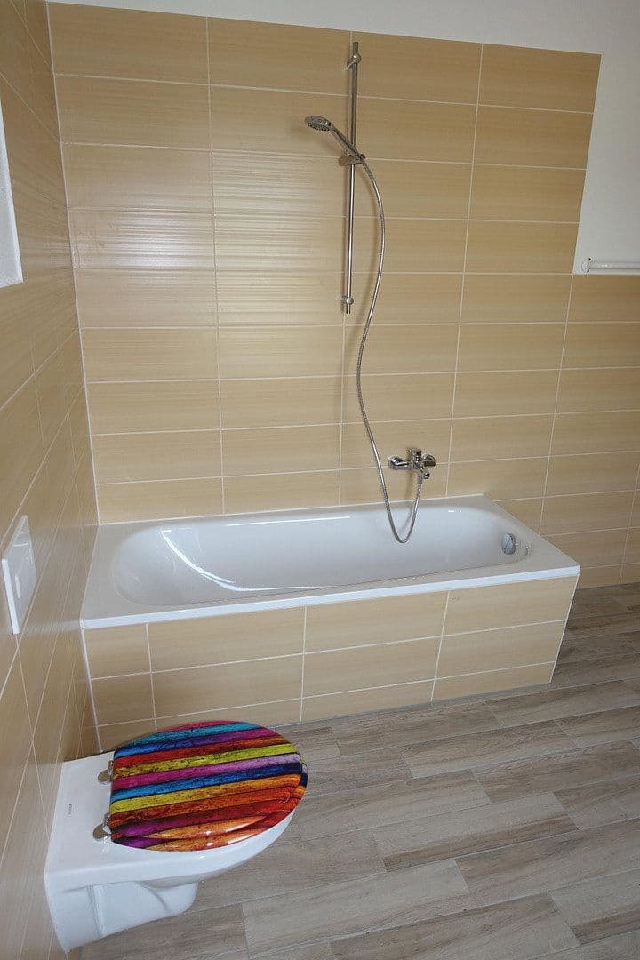 Prenájom bytu 6-izbový 125 m², Äußere Oybiner Straße 5, Žitava, Sasko Prenájom bytu 6-izbový 125 m², Äußere Oybiner Straße 5, Žitava, Sasko