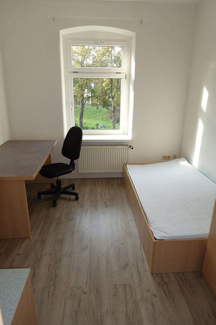 Prenájom bytu 6-izbový 125 m², Äußere Oybiner Straße 5, Žitava, Sasko Prenájom bytu 6-izbový 125 m², Äußere Oybiner Straße 5, Žitava, Sasko