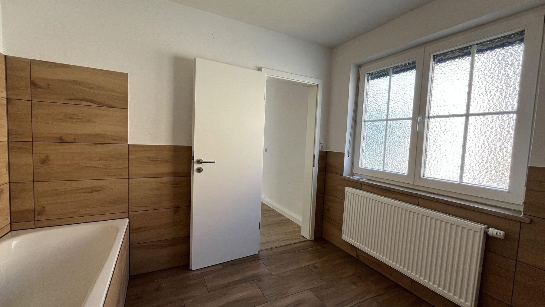 Predaj domu 245 m², pozemek 550 m², Auweg 1, Eggenfelden, Bavorsko Predaj domu 245 m², pozemek 550 m², Auweg 1, Eggenfelden, Bavorsko