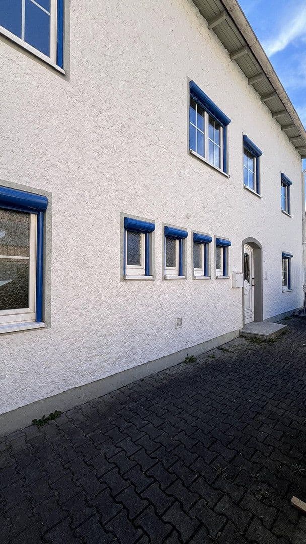 Predaj domu 245 m², pozemek 550 m², Auweg 1, Eggenfelden, Bavorsko Predaj domu 245 m², pozemek 550 m², Auweg 1, Eggenfelden, Bavorsko