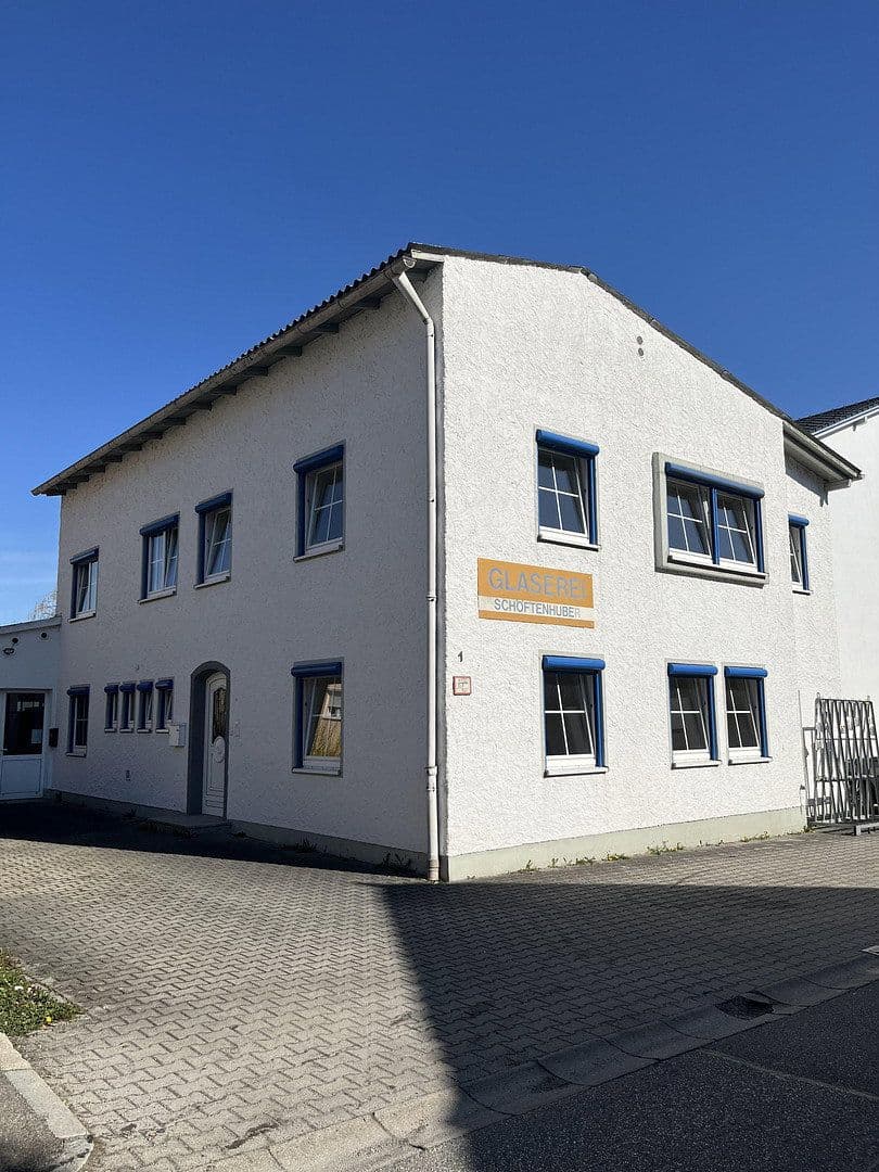 Predaj domu 245 m², pozemek 550 m², Auweg 1, Eggenfelden, Bavorsko Predaj domu 245 m², pozemek 550 m², Auweg 1, Eggenfelden, Bavorsko
