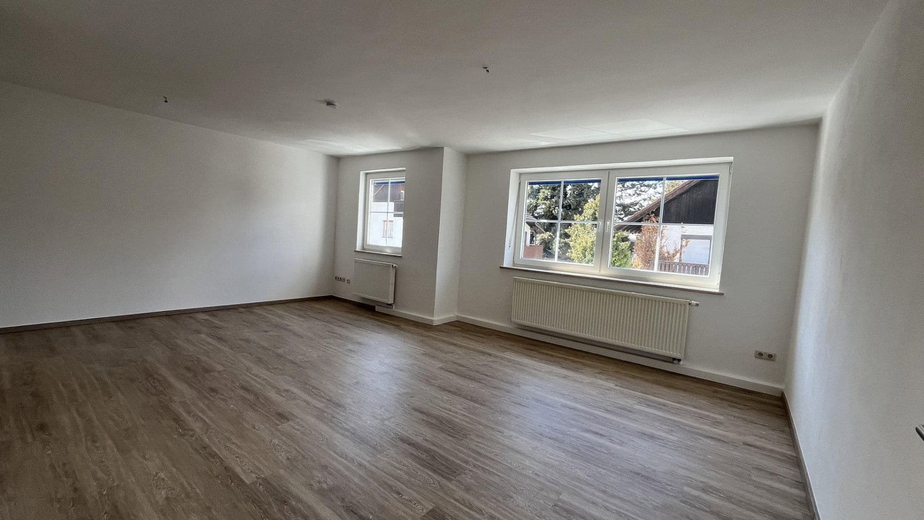 Predaj domu 245 m², pozemek 550 m², Auweg 1, Eggenfelden, Bavorsko Predaj domu 245 m², pozemek 550 m², Auweg 1, Eggenfelden, Bavorsko