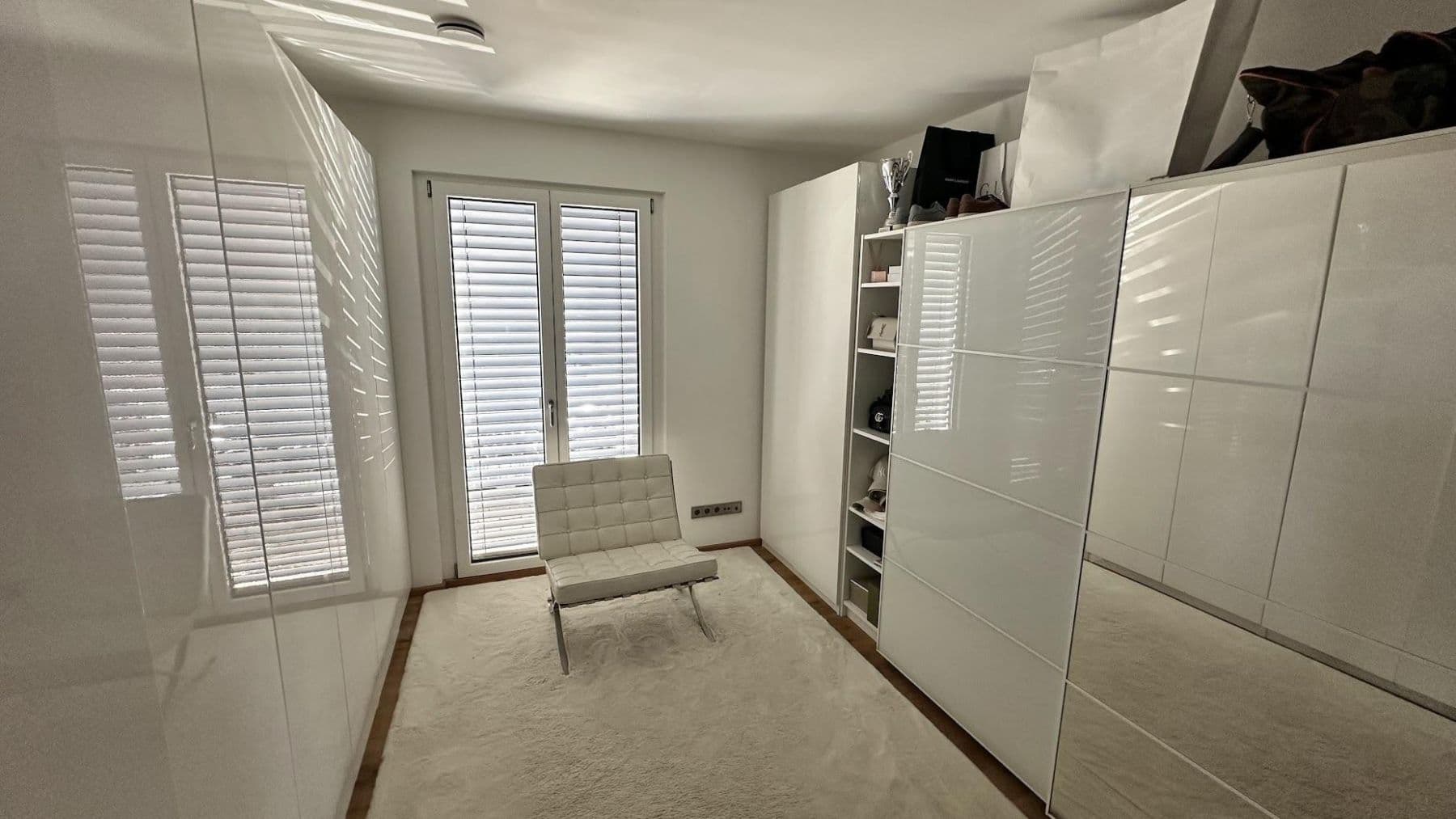 Predaj domu 180 m², pozemek 462 m², Nußloch, Bádensko-Wurttembersko Predaj domu 180 m², pozemek 462 m², Nußloch, Bádensko-Wurttembersko