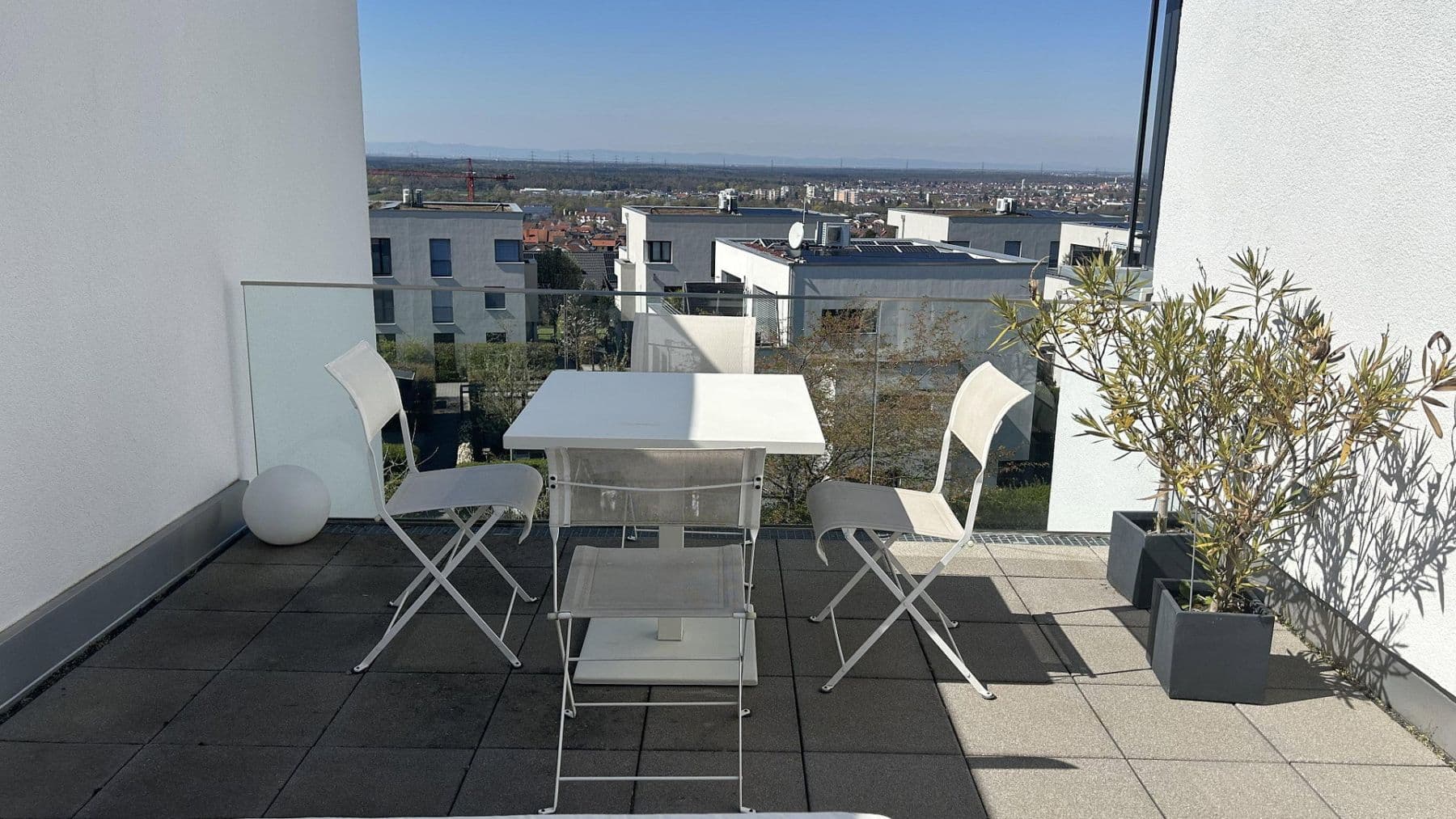 Predaj domu 180 m², pozemek 462 m², Nußloch, Bádensko-Wurttembersko Predaj domu 180 m², pozemek 462 m², Nußloch, Bádensko-Wurttembersko