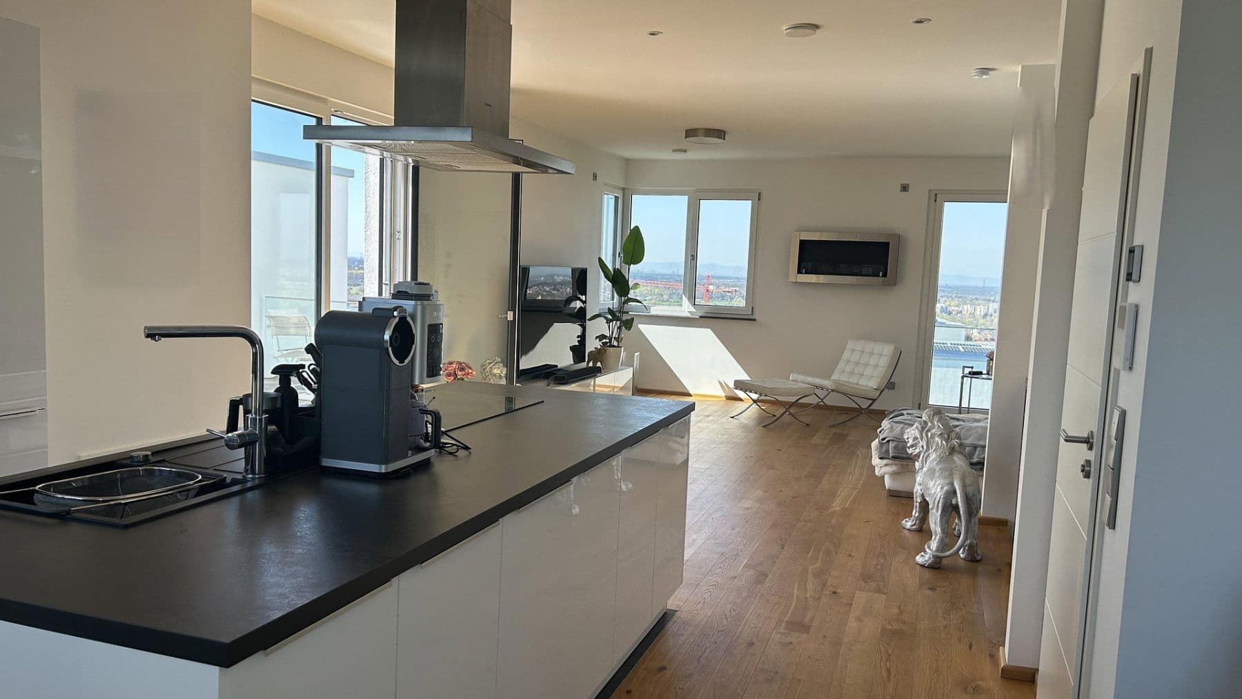 Predaj domu 180 m², pozemek 462 m², Nußloch, Bádensko-Wurttembersko Predaj domu 180 m², pozemek 462 m², Nußloch, Bádensko-Wurttembersko