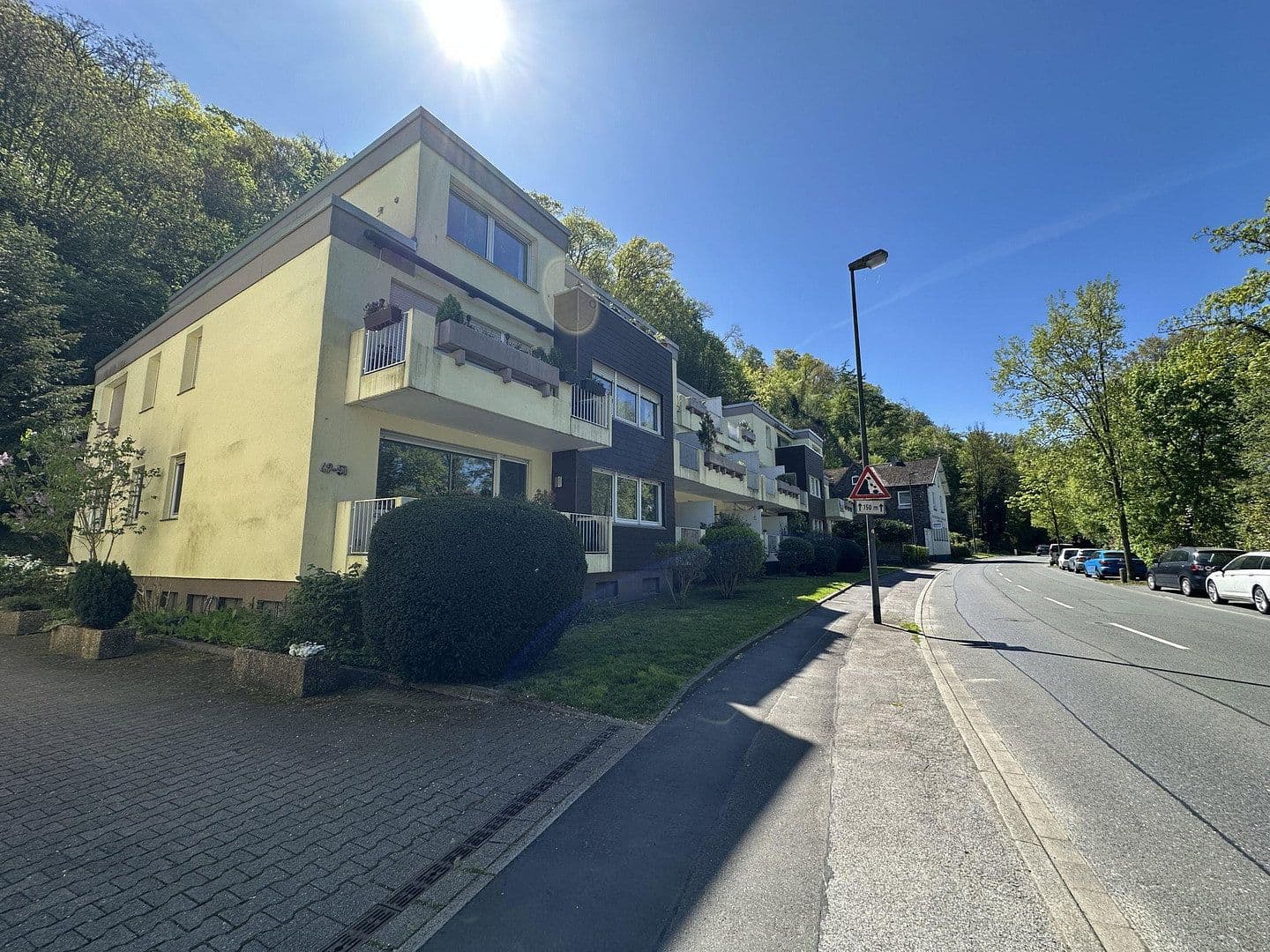 Predaj bytu 3-izbový 88 m², Laupendahler Landstraße 49, Essen, Severné Porýnie - Westfálsko Predaj bytu 3-izbový 88 m², Laupendahler Landstraße 49, Essen, Severné Porýnie - Westfálsko