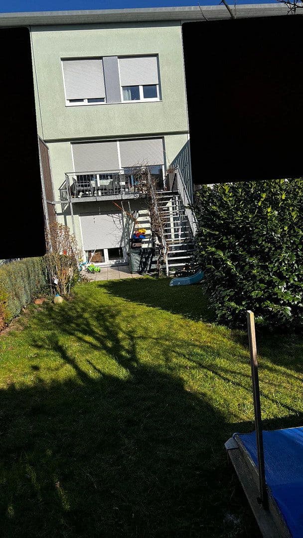 Predaj domu 127 m², pozemek 195 m², Stuttgart, Bádensko-Wurttembersko Predaj domu 127 m², pozemek 195 m², Stuttgart, Bádensko-Wurttembersko