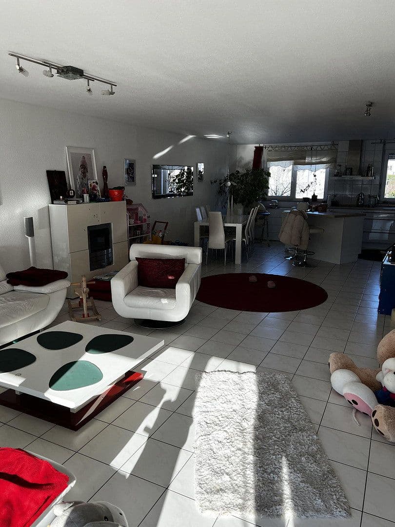 Predaj domu 127 m², pozemek 195 m², Stuttgart, Bádensko-Wurttembersko Predaj domu 127 m², pozemek 195 m², Stuttgart, Bádensko-Wurttembersko